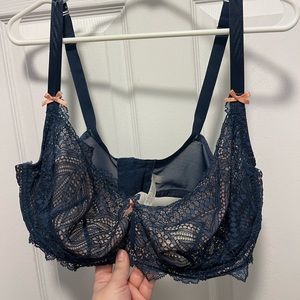 Cacique unlined bra size 40DDD